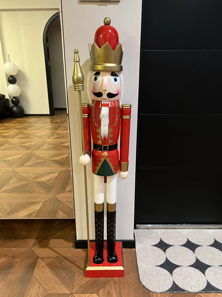 Ozdoba dekoracyjna do kawiarni – Nutcracker Figurine recenzja i cena